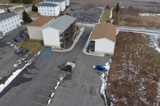 8 Bob Cat Ct in Frostburg, MD - Building Photo - Building Photo