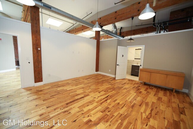 1822 E Glenwood Ave in Philadelphia, PA - Building Photo - Building Photo