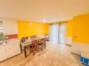 70 Wynola Ave in New Britain, CT - Building Photo - Building Photo