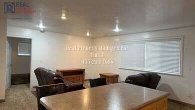 3074 W 2000 N in Vernal, UT - Building Photo - Building Photo