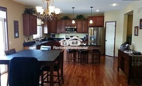 3600 Mahle Ln in Woodbury, MN - Building Photo - Building Photo