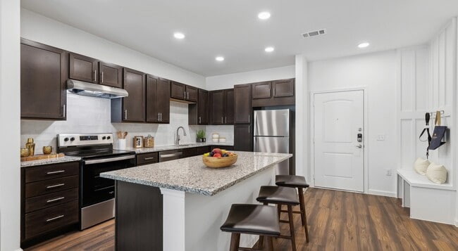 Wildwood Luxury Urban Homes in Forney, TX - Foto de edificio - Building Photo