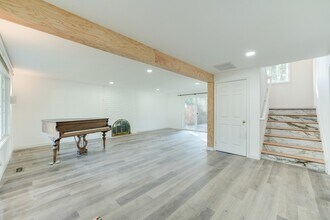 12225 105th Ave NE in Kirkland, WA - Building Photo - Building Photo