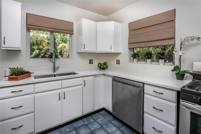 property at 1415 Rodman St