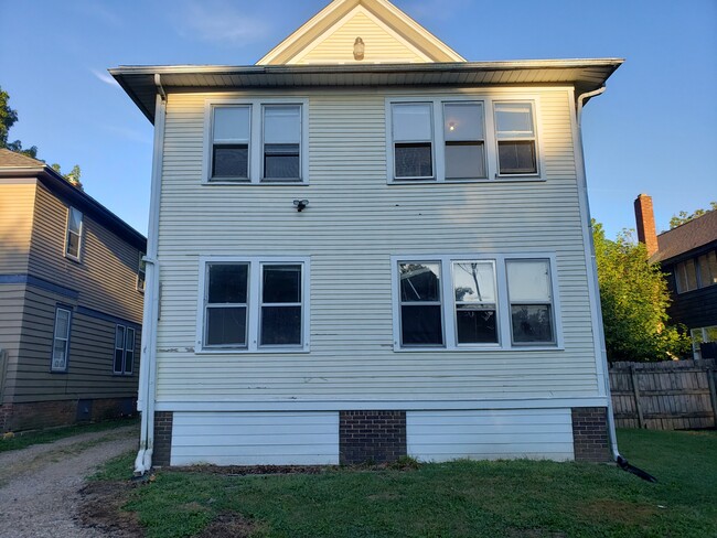 623 Davis St in Kalamazoo, MI - Building Photo - Building Photo