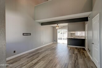 2215 W Augusta Ave in Phoenix, AZ - Building Photo - Building Photo