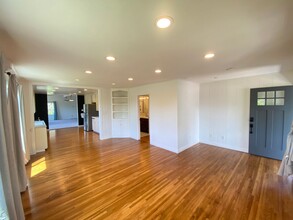 339 Crouch St in Oceanside, CA - Building Photo - Building Photo