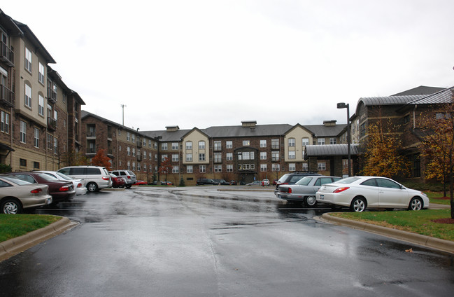 Southwest Station in Eden Prairie, MN - Building Photo - Building Photo