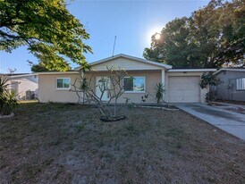 9310 Whitman Ln in Port Richey, FL - Building Photo