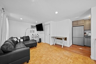 43 Sound Beach Blvd in Sound Beach, NY - Building Photo - Building Photo