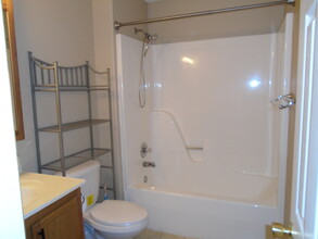 997 N Highway 105, Unit 997 in North Sioux City, SD - Building Photo - Building Photo