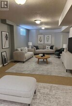 99 Panabaker Dr in Hamilton, ON - Building Photo - Building Photo