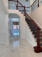 1060 Valley Vista Dr in Irving, TX - Building Photo - Building Photo