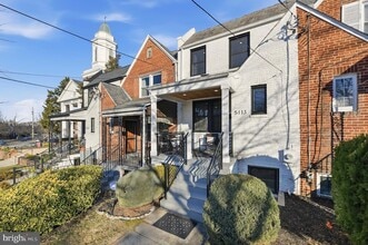 5113 4th St NW in Washington, DC - Foto de edificio - Building Photo