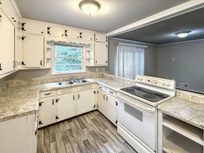 1317 5 Mile Rd in Birmingham, AL - Building Photo - Building Photo