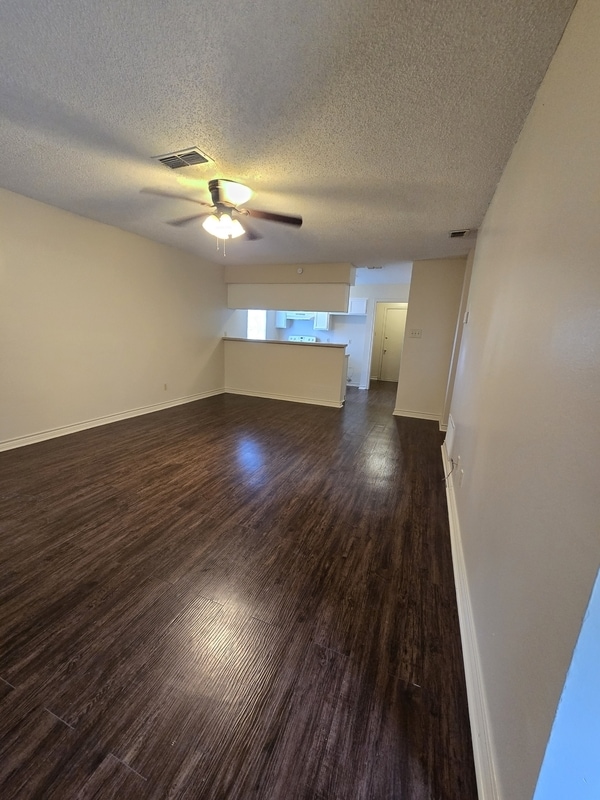 6898 County Rd 381 in Tyler, TX - Building Photo - Building Photo