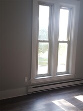 184 Christina St S in Sarnia, ON - Building Photo - Building Photo