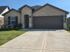 4923 Edgewood Dr in Arcola, TX - Building Photo