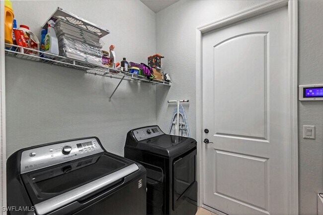 1685 Serrano Cir in Naples, FL - Building Photo - Building Photo