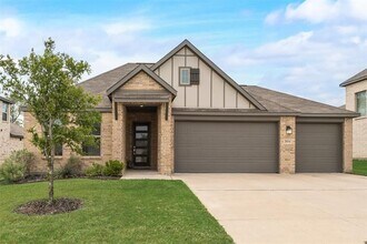 2016 Pacific Ave in Anna, TX - Building Photo - Building Photo