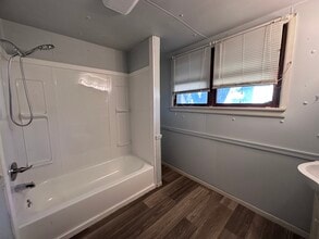 1205 Marion St in Danville, IL - Building Photo - Building Photo