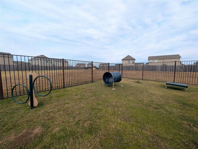 property at 3226 Cloud Crest Ln