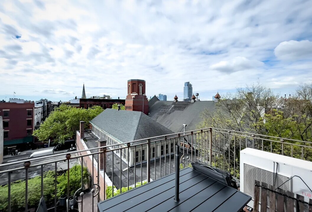 150 Java St in Brooklyn, NY - Building Photo