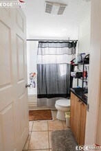 60 Cameron St, Unit 1 in Brookline, MA - Foto de edificio - Building Photo