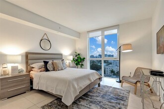 401 N Birch Rd, Unit 1014 in Fort Lauderdale, FL - Foto de edificio - Building Photo