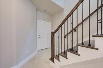 1709 Summerlyn Ter Dr in Houston, TX - Building Photo - Building Photo