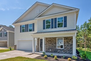 695 W Columbia Ave in Batesburg-leesville, SC - Building Photo