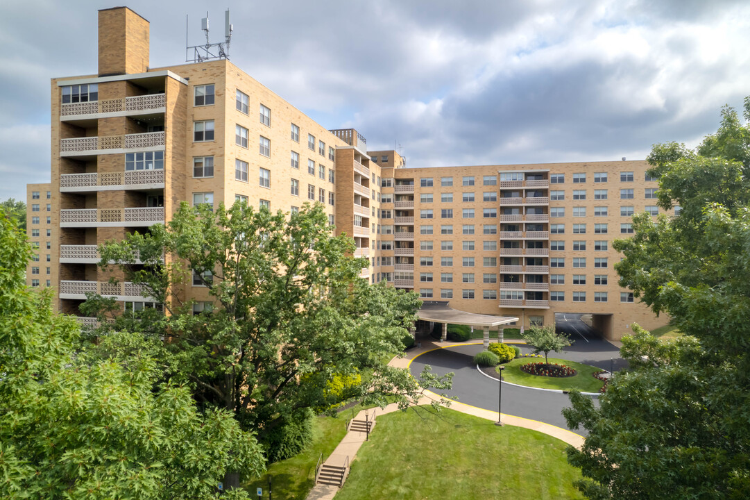 Wyncote House in Wyncote, PA - Building Photo