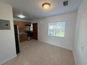 903 SW 15th Ave in Fort Lauderdale, FL - Building Photo - Building Photo