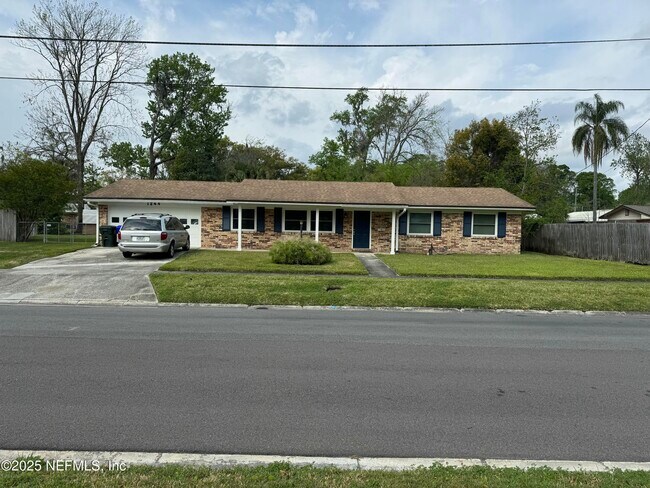 property at 1244 Elm St