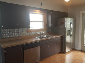 1706 E 5th St in Superior, WI - Foto de edificio - Building Photo