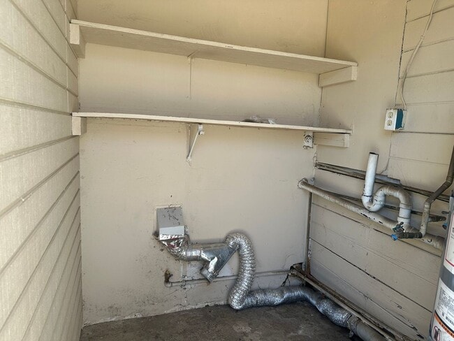 209 Ferguson Ave in Bakersfield, CA - Building Photo - Building Photo