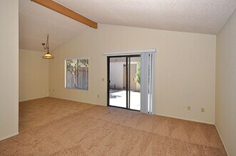 3102 Via Merde in Carlsbad, CA - Building Photo - Building Photo