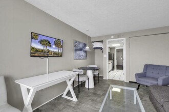 2300 N Ocean Blvd in Myrtle Beach, SC - Building Photo - Building Photo