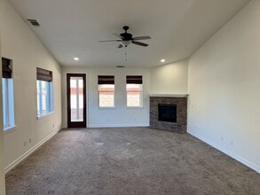 13999 Hidden Valley Rd in Victorville, CA - Building Photo - Building Photo