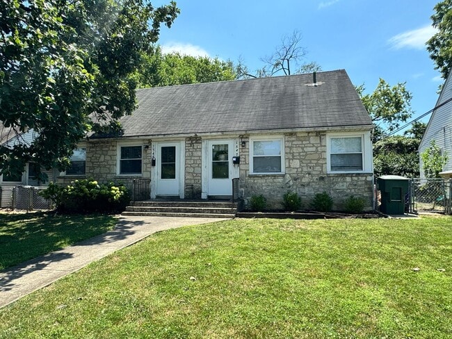 property at 1545-1547-1547 W 7th Ave
