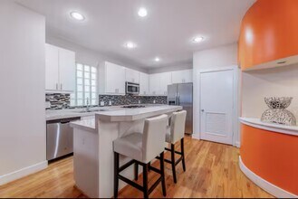 3536 Omeara Dr in Houston, TX - Foto de edificio - Building Photo