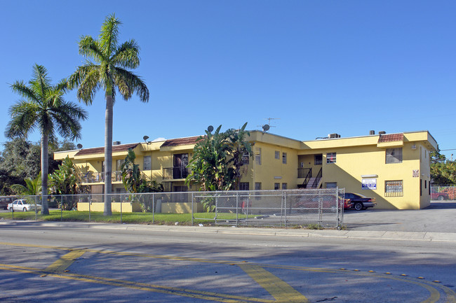 Easthaven Apartments in Miami, FL - Building Photo - Building Photo