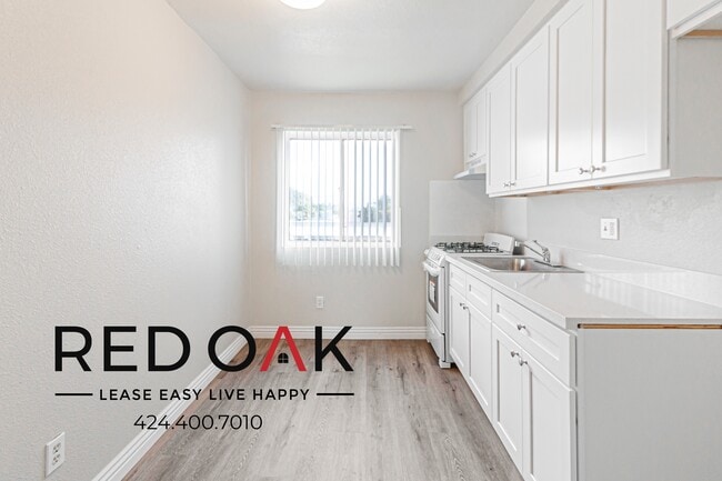 4900 Clair Del Ave in Long Beach, CA - Foto de edificio - Building Photo