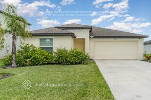 4211 Palatina Way in North Fort Myers, FL - Building Photo