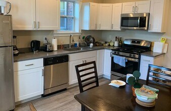 174 Saint Alphonsus St, Unit 2 in Boston, MA - Foto de edificio - Building Photo