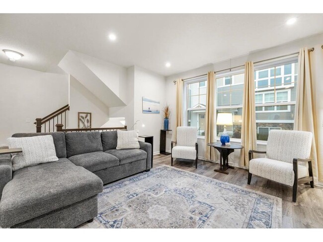 775 Roselyn Dr in Victoria, MN - Building Photo - Building Photo