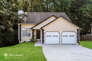 2211 Sandridge Pl SW in Atlanta, GA - Building Photo