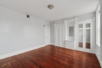 1729 W Montgomery Ave in Philadelphia, PA - Foto de edificio - Building Photo