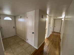 4327 W School Ave in Visalia, CA - Building Photo - Building Photo