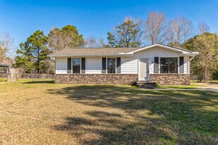 114 Johnny Reb Dr in Moncks Corner, SC - Building Photo